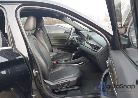 2016 BMW X1 xDrive28I z USA, uszkodzony, nr VIN WBXHT3C38GP885280